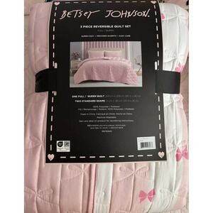 Betsey Johnson 2 Piece Reversible Microfiber Twin Quilt Set Sham‎ coquette bows